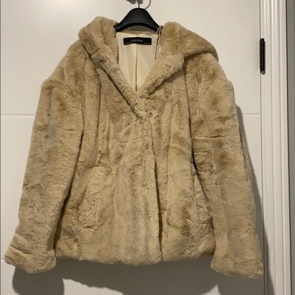 Cropped fleece Zara jacket - Picture 1 of 4